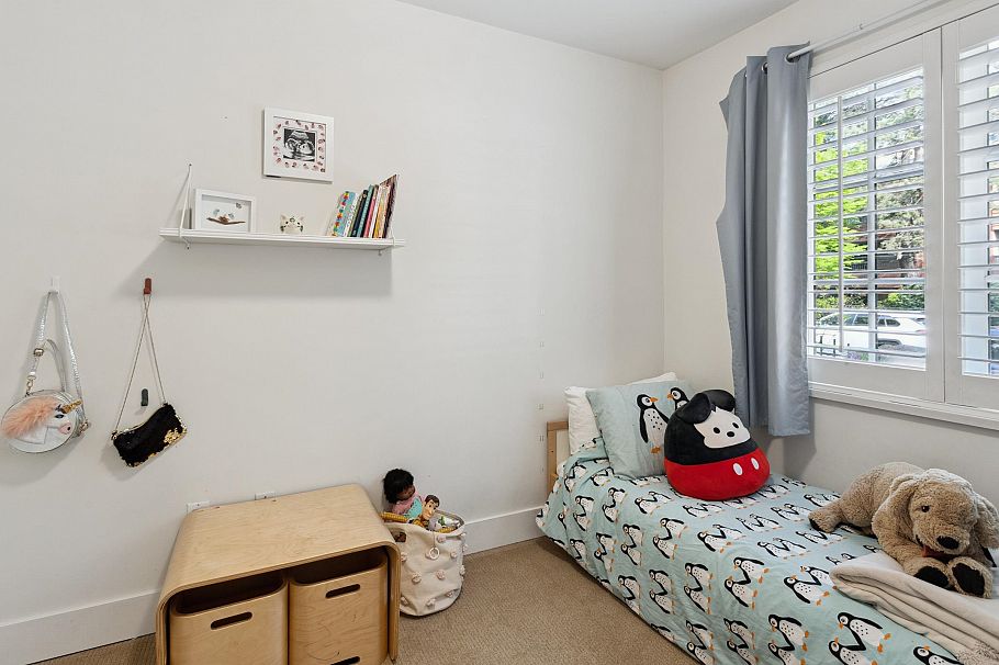 930 W 13th Avenue Vancouver, BC - 20