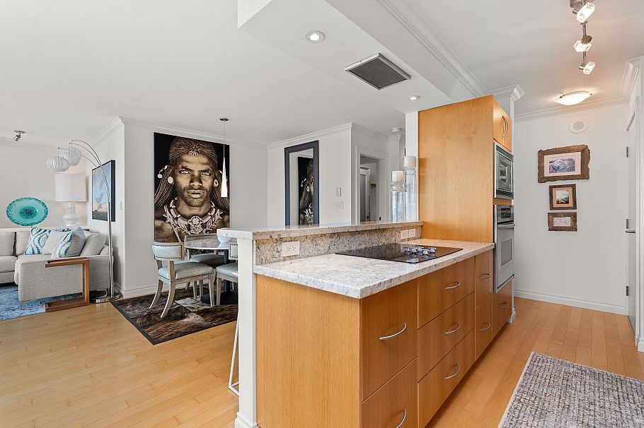 702 1311 Beach Avenue Vancouver, BC - 12