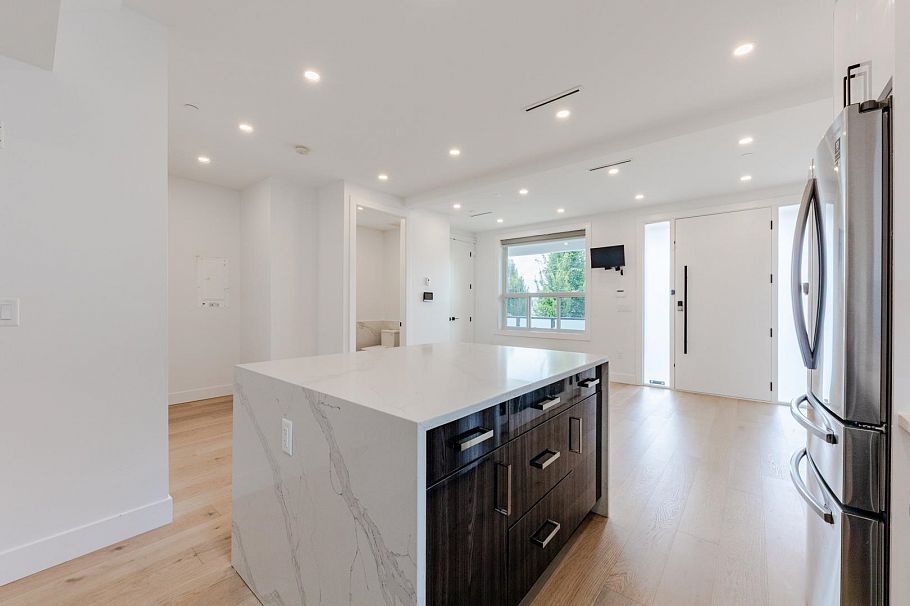 2723 Turner Street Vancouver, BC - 12