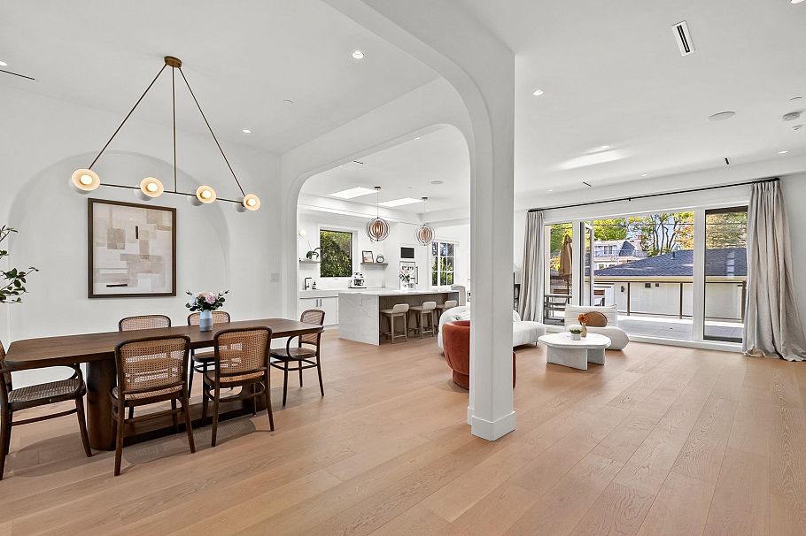 3227 W 35th Avenue Vancouver, BC - 5