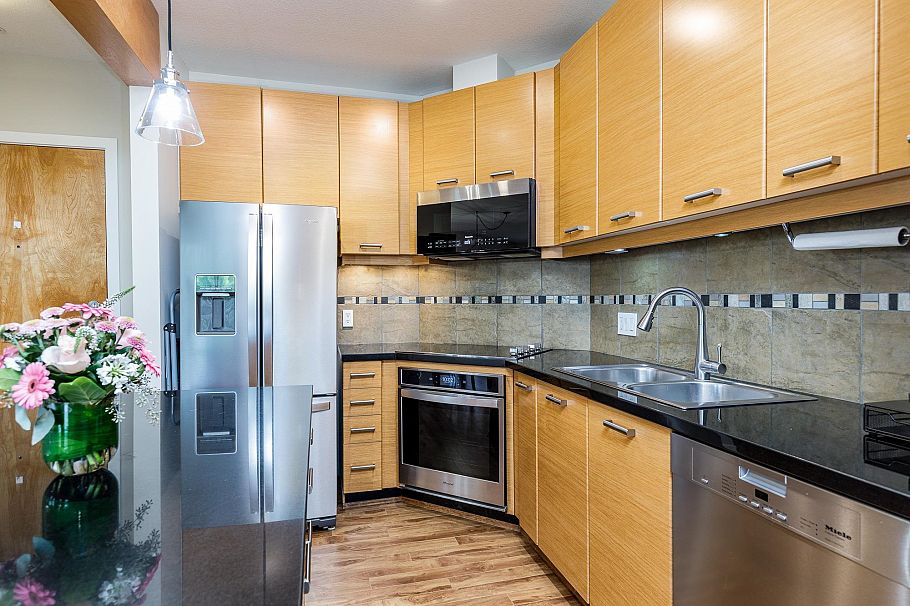 301 560 Raven Woods Drive North Vancouver, BC - 5