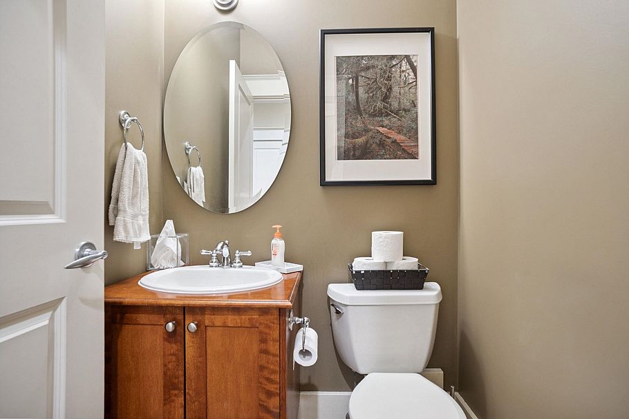 49 E 13th Avenue Vancouver, BC - 15