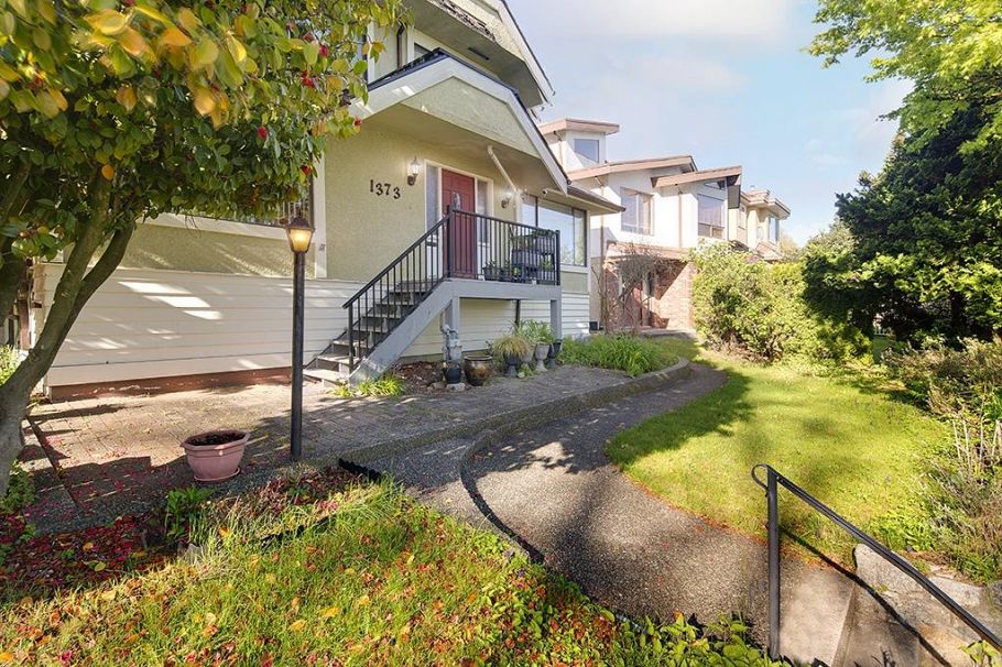 1373 W 64th Avenue Vancouver, BC - 5