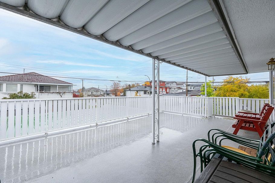 3099 E 18th Avenue Vancouver, BC - 22