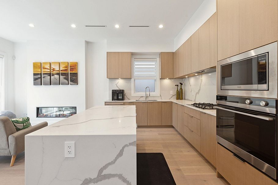 7855 Ontario Street Vancouver, BC - 4