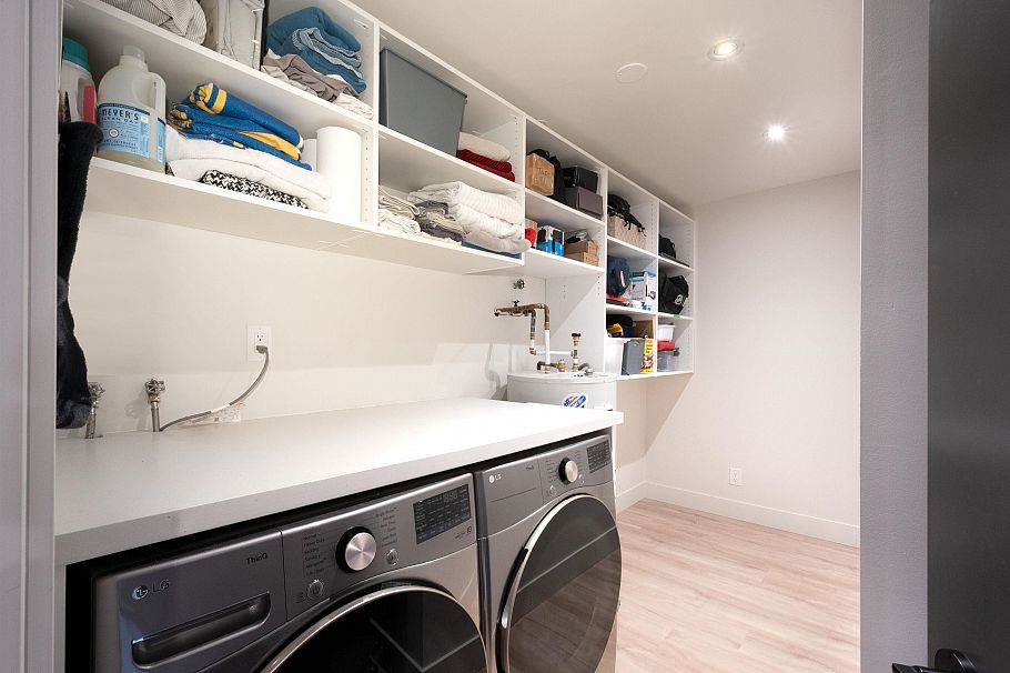 403 1050 Bowron Court North Vancouver, BC - 28