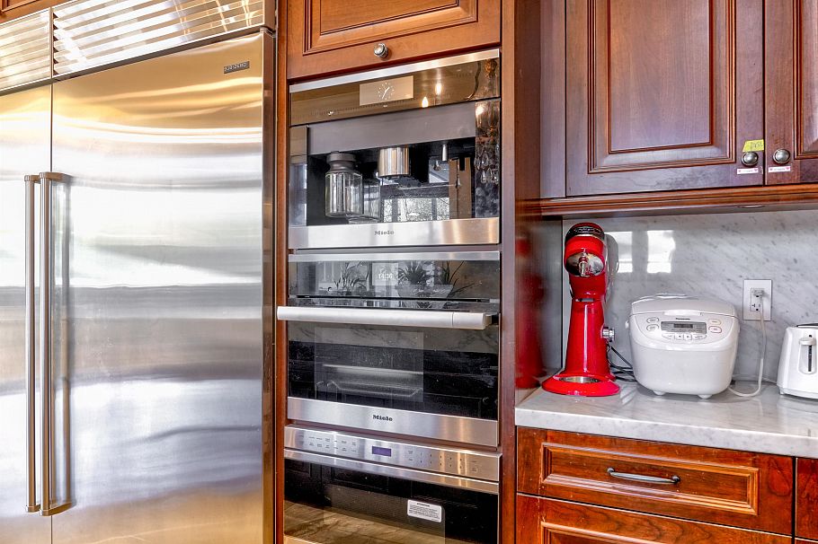 2237 W 37th Avenue Vancouver, BC - 7