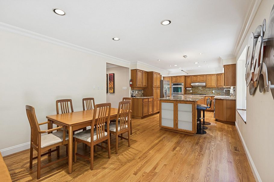 5685 Nancy Greene Way North Vancouver, BC - 18