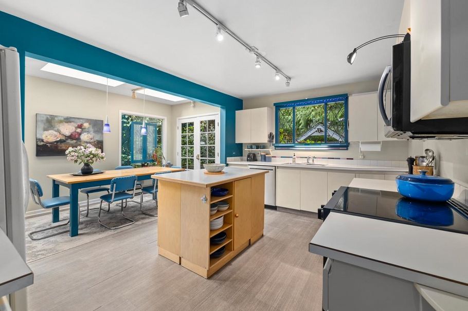 1926 Aspen Avenue Vancouver, BC - 11