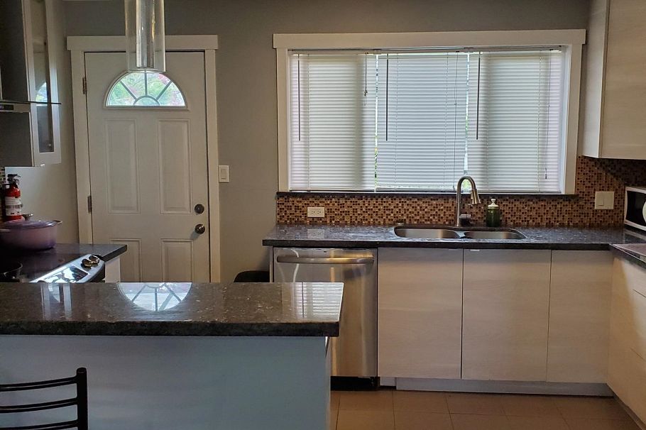 532 E 5th Street North Vancouver, BC - 9