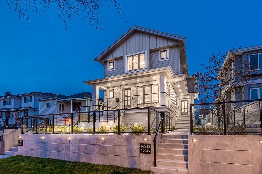 1 2945 E 44th Avenue Vancouver, BC - 3