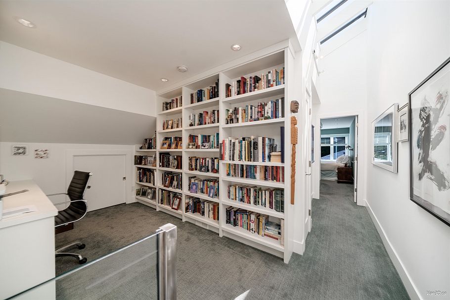 1744 W 14th Avenue Vancouver, BC - 24