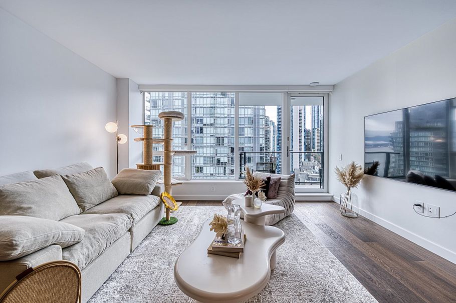 1703 620 Cardero Street Vancouver, BC - 3