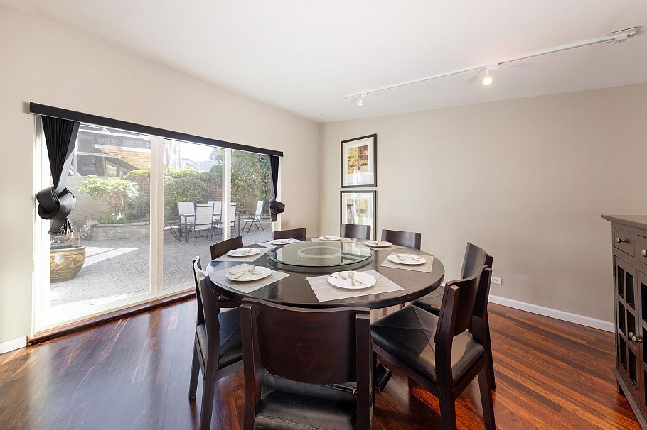 4393 Puget Drive Vancouver, BC - 10