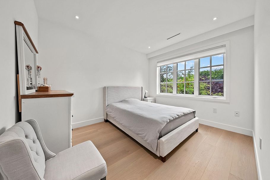 3227 W 35th Avenue Vancouver, BC - 21