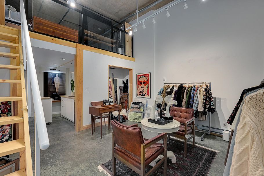 160 1 E Cordova Street Vancouver, BC - 3