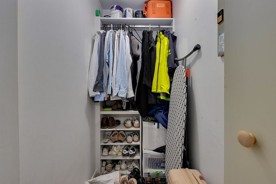 205 330 E 7th Avenue Vancouver, BC - 18