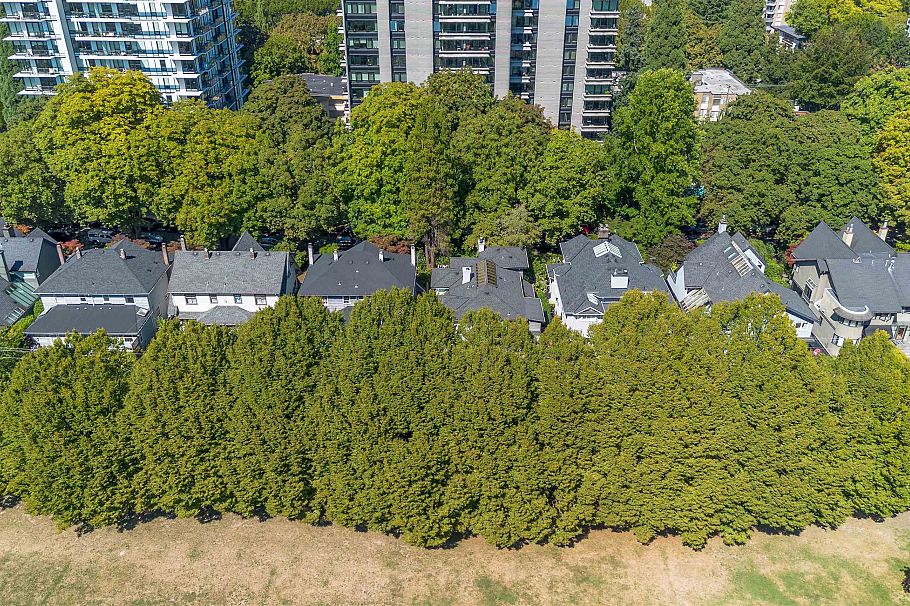 1744 W 14th Avenue Vancouver, BC - 34