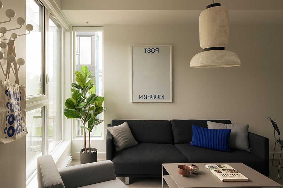 215 322 E 15th Avenue Vancouver, BC - 3