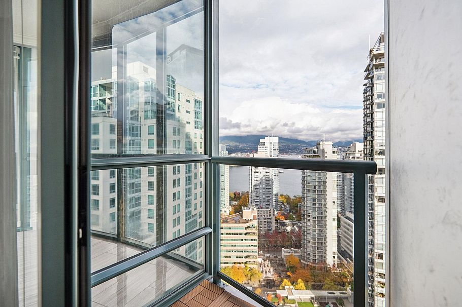 2608 1239 W Georgia Street Vancouver, BC - 12