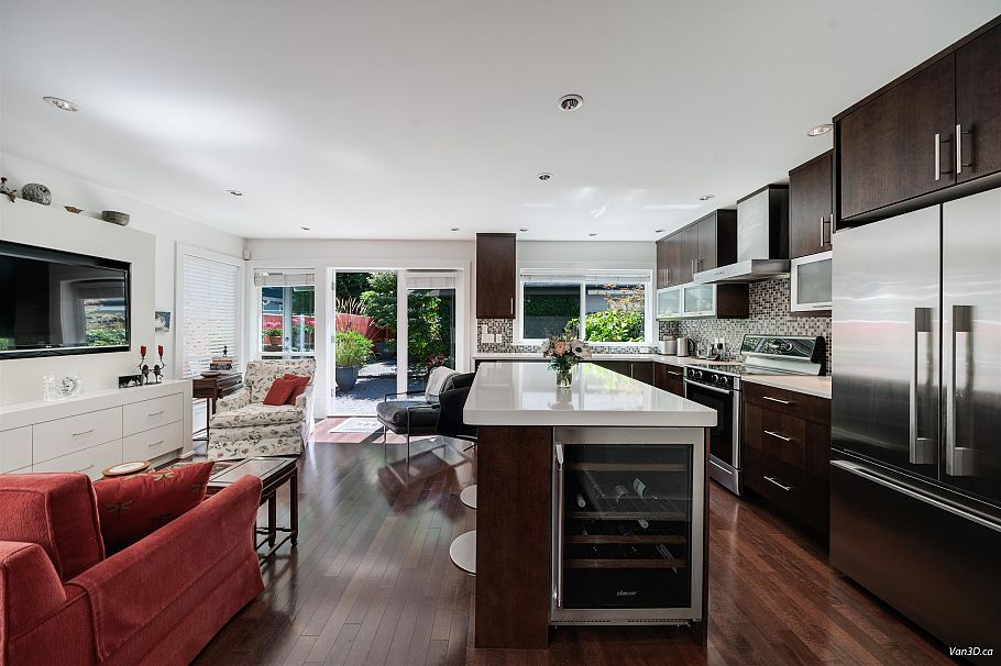 1744 W 14th Avenue Vancouver, BC - 8