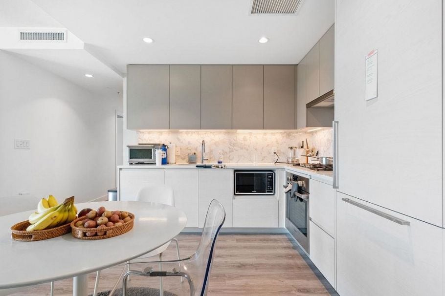 205 8188 Fraser Street Vancouver, BC - 5