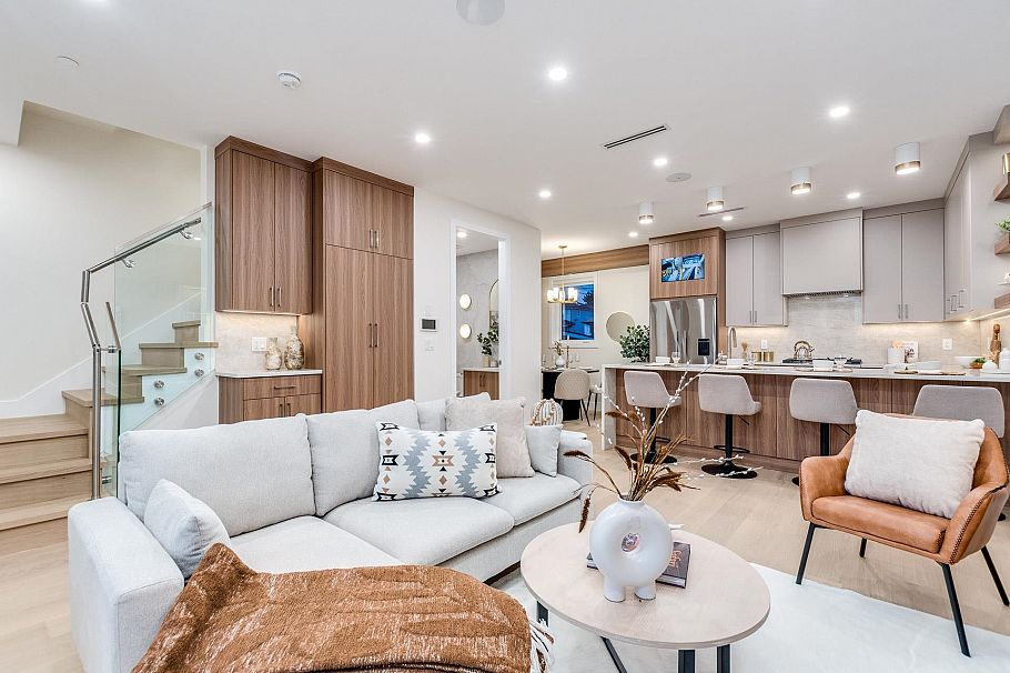 1 2943 E 44th Avenue Vancouver, BC - 6