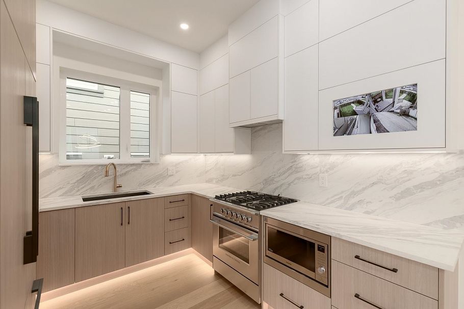 1 2658 Dundas Street Vancouver, BC - 15