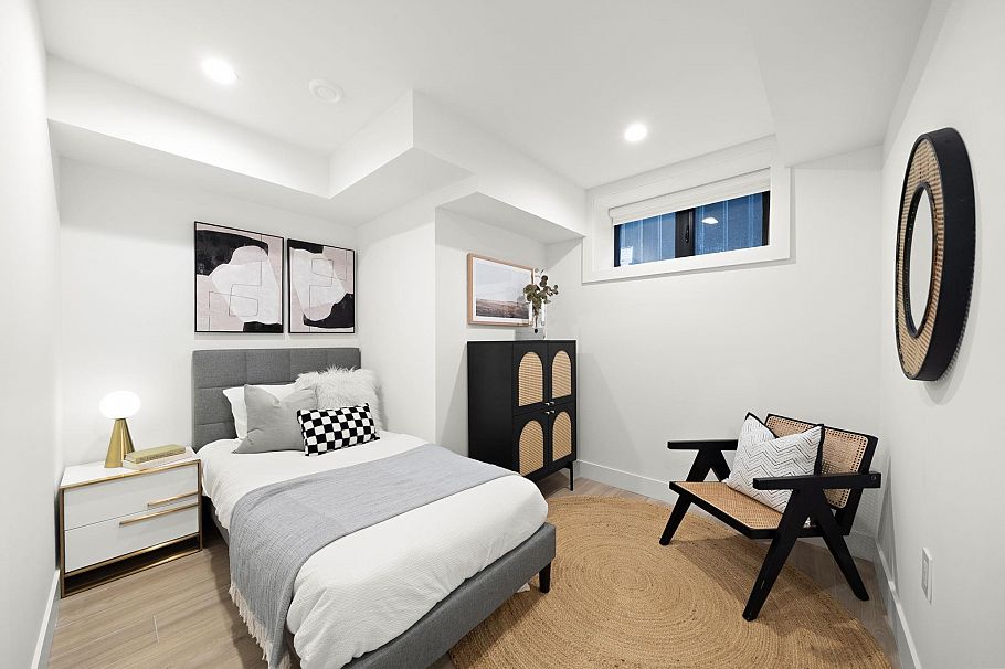 2793 W 21st Avenue Vancouver, BC - 30