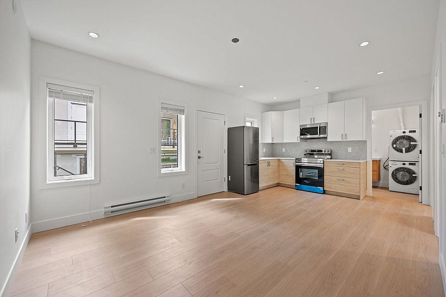 3227 W 35th Avenue Vancouver, BC - 40