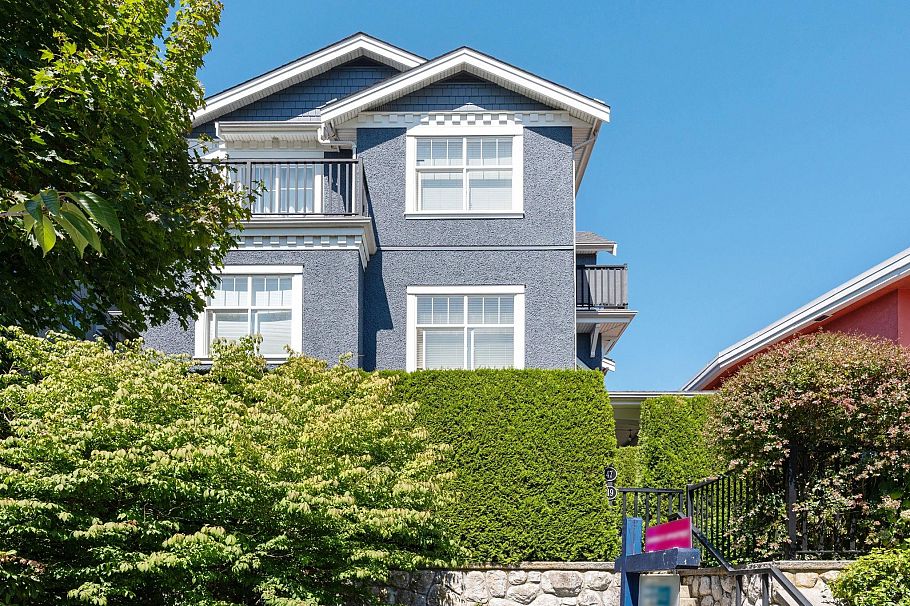 49 E 13th Avenue Vancouver, BC - 29