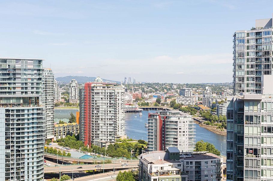 2907 193 Aquarius Mews Vancouver, BC - 31