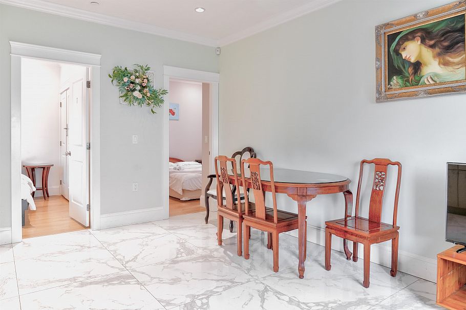 2237 W 37th Avenue Vancouver, BC - 36