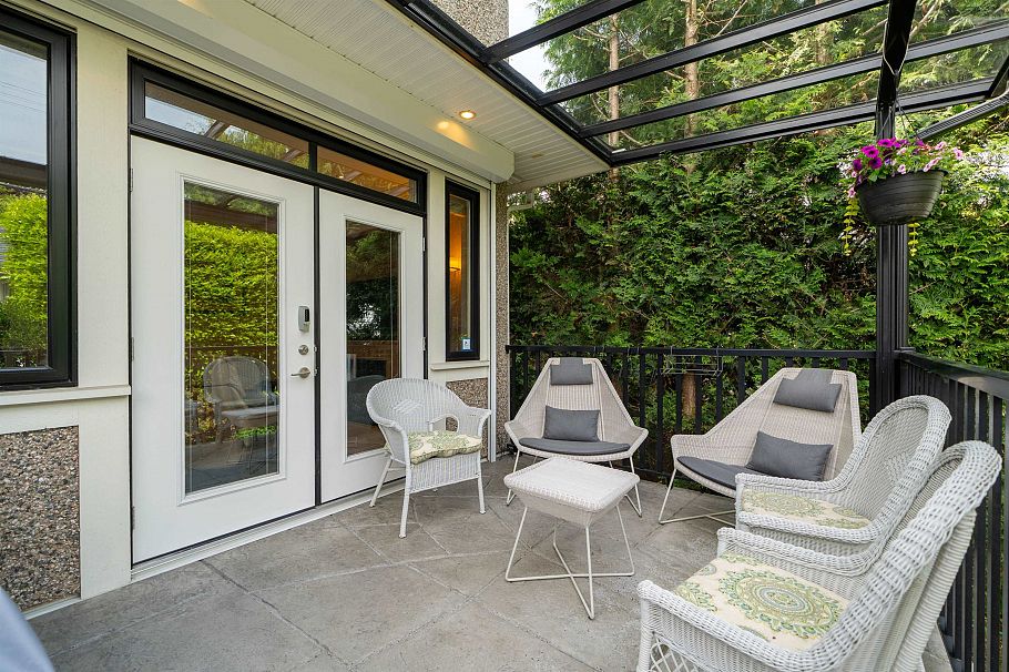 1683 W 64th Avenue Vancouver, BC - 5