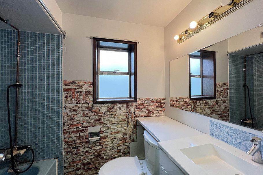 235 E 62nd Avenue Vancouver, BC - 20