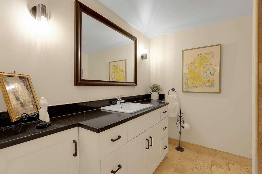 314 1777 W 13th Avenue Vancouver, BC - 5