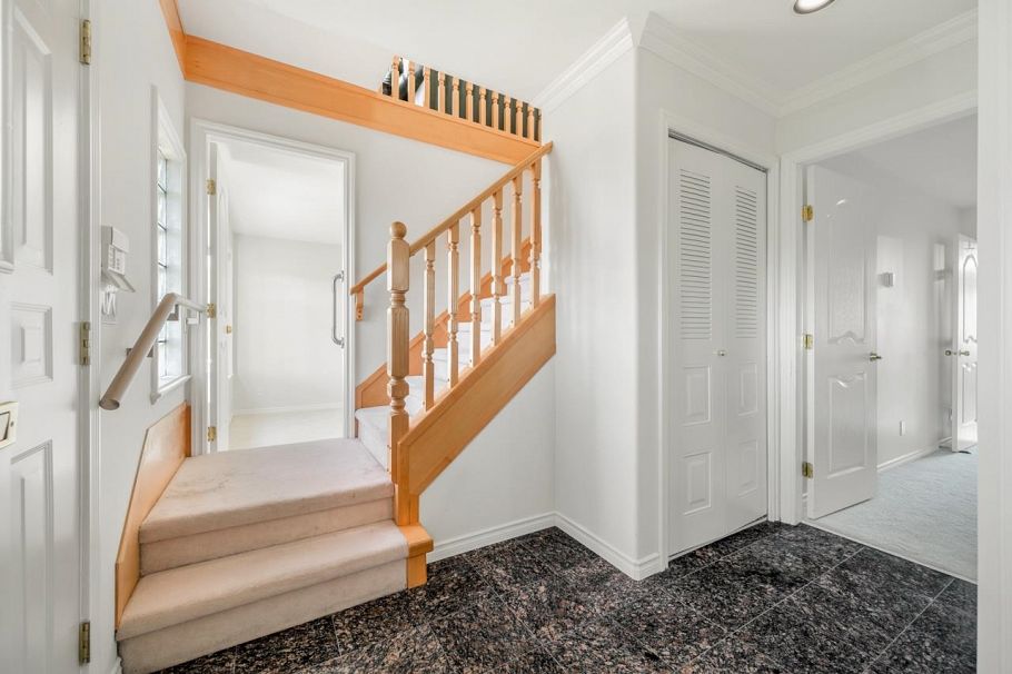 5760 Kerr Street Vancouver, BC - 3