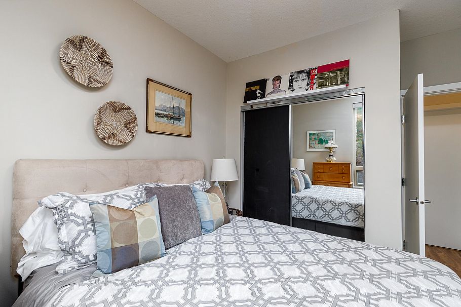 301 560 Raven Woods Drive North Vancouver, BC - 22