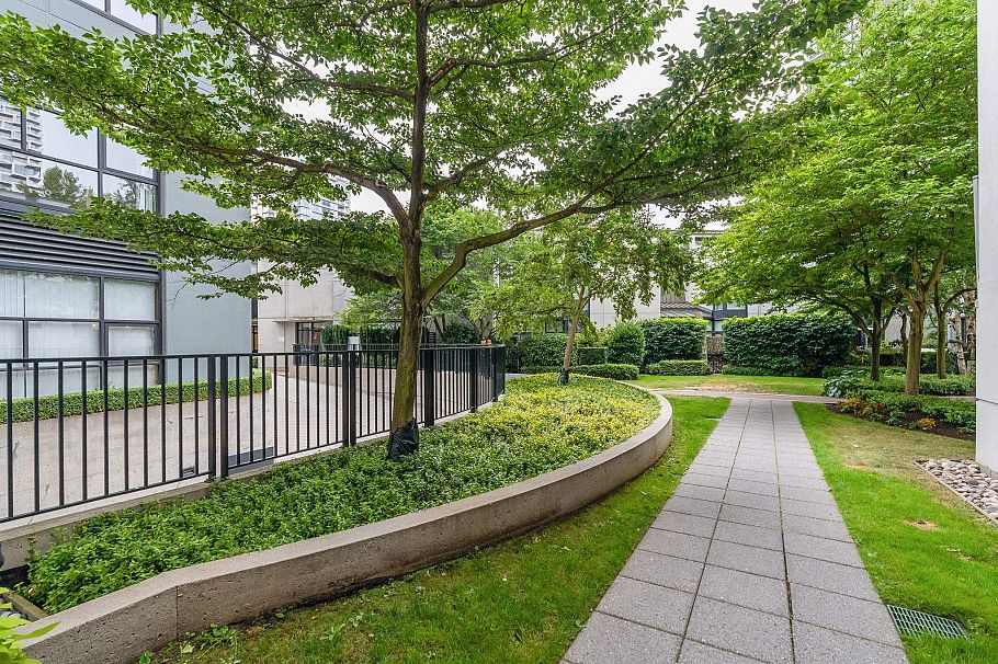 1705 550 Pacific Street Vancouver, BC - 40