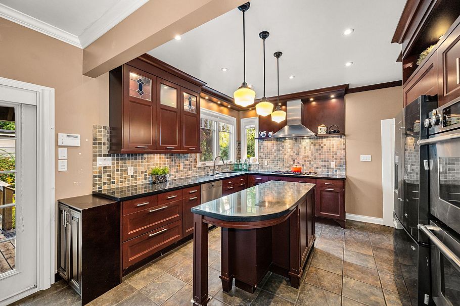 6050 Athlone Street Vancouver, BC - 9