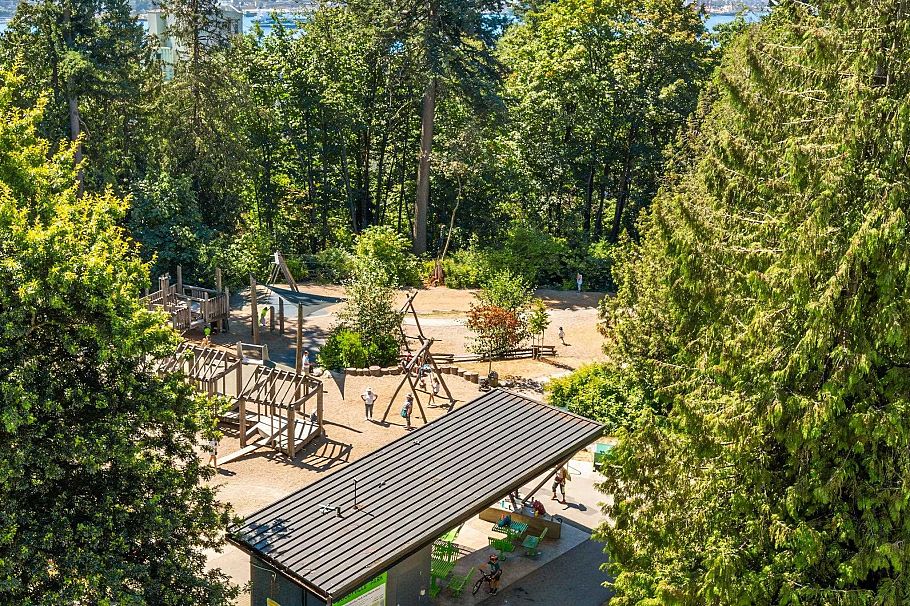 304 707 E 3rd Street North Vancouver, BC - 24