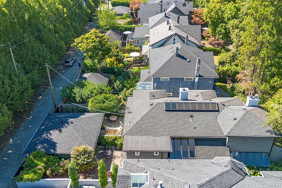 1744 W 14th Avenue Vancouver, BC - 37