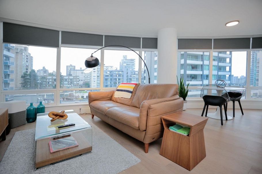 703 1288 Alberni Street Vancouver, BC - 4