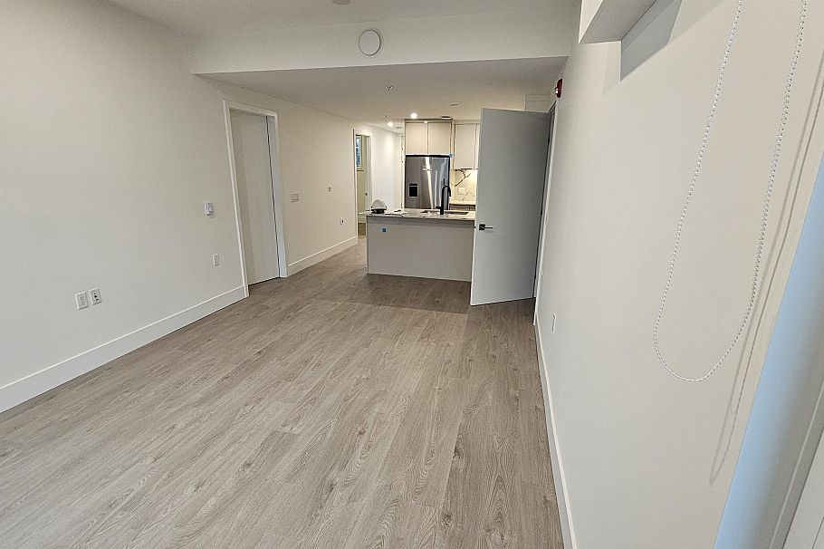 316 2250 E 1st Avenue Vancouver, BC - 5