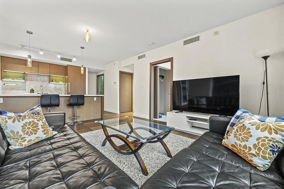 758 38 Smithe Street Vancouver, BC - 5