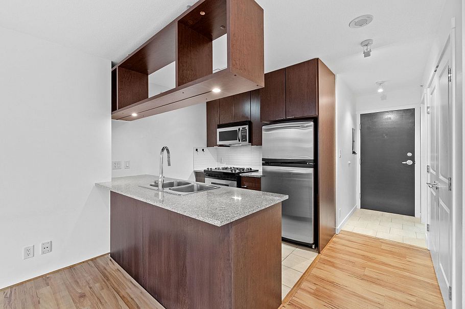 505 1001 Richards Street Vancouver, BC - 3