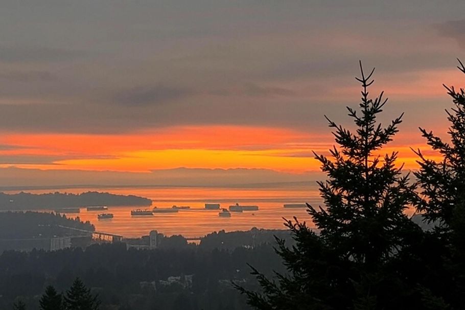 4050 St. Pauls Avenue North Vancouver, BC - 1