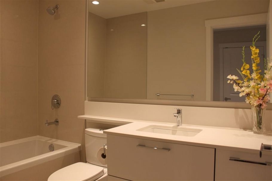 1003 3533 Ross Drive Vancouver, BC - 14