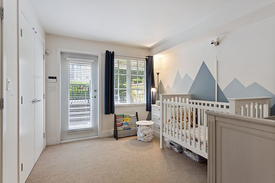 930 W 13th Avenue Vancouver, BC - 22