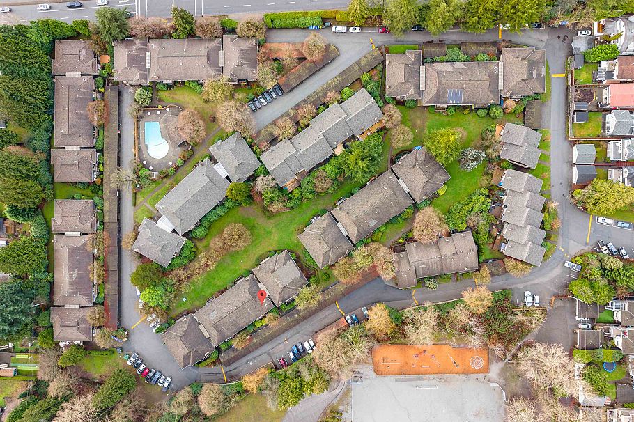 308 555 W 28th Street North Vancouver, BC - 21